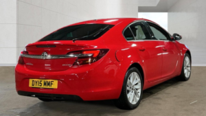 2015 Vauxhall Insignia 2.0 Cdti Ecoflex Sri Hatchback 5dr Diesel Manual Euro 5 (s/s) (140 Ps) in Red — image 4