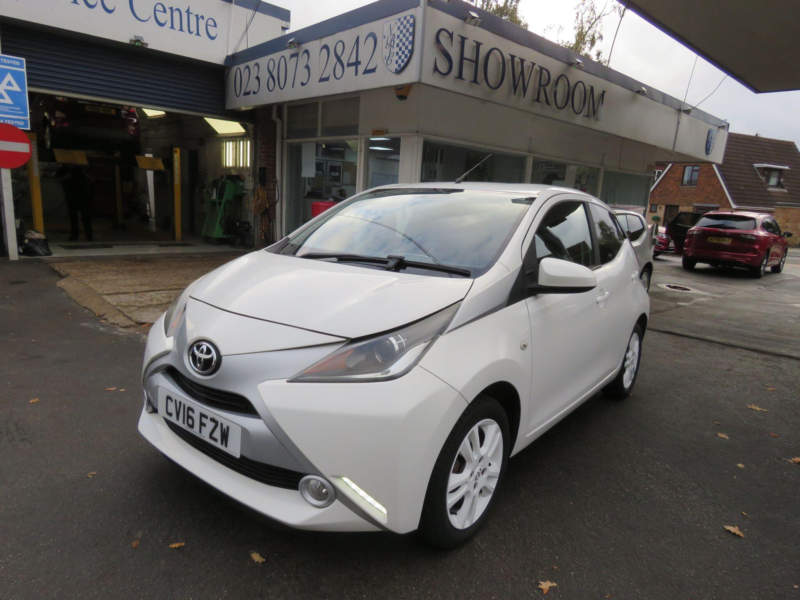 2016 Toyota Aygo 1.0 Vvt-I X-Pure X-Shift Euro 6 5dr in White — image 1
