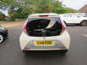 2016 Toyota Aygo 1.0 Vvt-I X-Pure X-Shift Euro 6 5dr in White — image 6