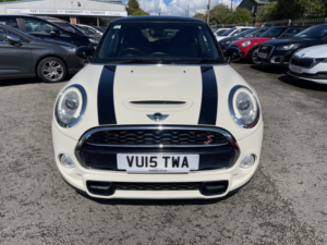 2015 MINI Hatch 2.0 Cooper Sd 3-Door Hatch in White — image 4