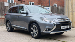 2018 Mitsubishi Outlander 2.2 Di-D 3 4WD Euro 6 (s/s) 5dr in Grey — image 2