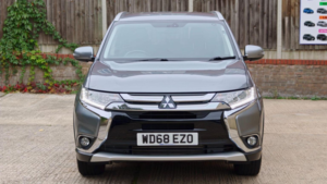 2018 Mitsubishi Outlander 2.2 Di-D 3 4WD Euro 6 (s/s) 5dr in Grey — image 3
