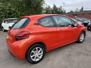 2015 Peugeot 208 1.2 Puretech Active in Orange — image 6
