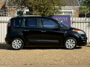 2015 Citroen C3 Picasso 1.6 Hdi Exclusive MPV 5dr Diesel Manual Euro 5 (90 Ps) in Black — image 4