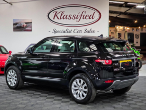 2014 Land Rover Range Rover Evoque 2.2 Ed4 Pure Fwd Euro 5 (s/s) 5dr in Black — image 2