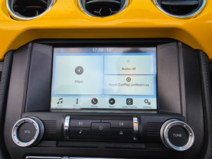 2016 Ford Mustang 5.0 V8 Gt Convertible 2dr Petrol Selshift Euro 6 (416 Bhp) in Yellow — image 4