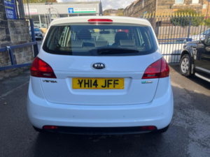 2014 Kia Venga 1.4 Ecodynamics 2 Euro 5 (s/s) 5dr in White — image 5