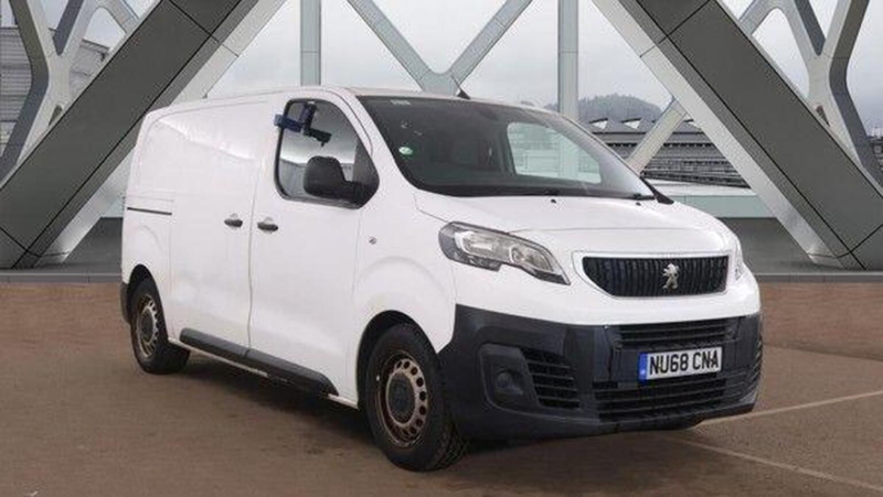 2018 Peugeot Expert 1.6 Bluehdi 1000 Professional Standard Panel Van Mwb Euro 6 6dr in White — image 1
