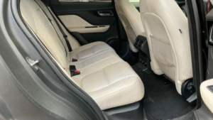 2018 Jaguar F-Pace 2.0 D165 Prestige Euro 6 (s/s) 5dr in Black — image 3
