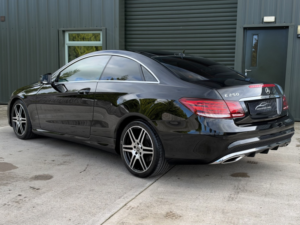 2013 Mercedes-Benz E Class 2.1 E250 Cdi Amg Sport in Black — image 2