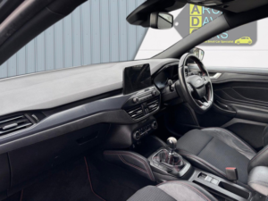 2018 Ford Focus 1.0 T Ecoboost St-Line X in Grey — image 5
