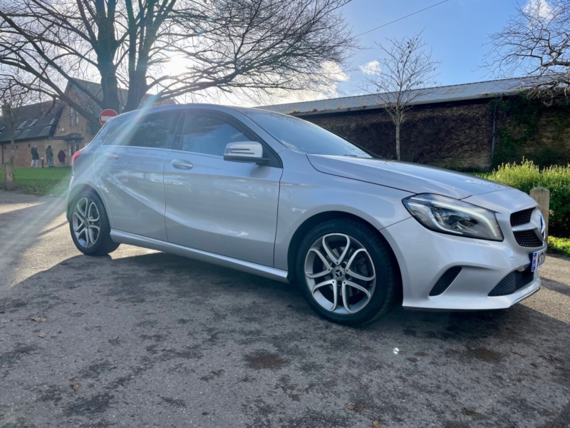 2018 Mercedes-Benz A Class 1.6 A180 Sport Edition Hatchback 5dr Petrol 7g-Dct Euro 6 (s/s) (122 Ps) in Silver — image 1