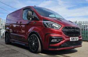 2022 Ford Transit Custom 2.0 Transit Custom Limited Van 320 L1 2.0l Ecoblue 185ps Fwd 6 Speed Automatic in Red — image 2