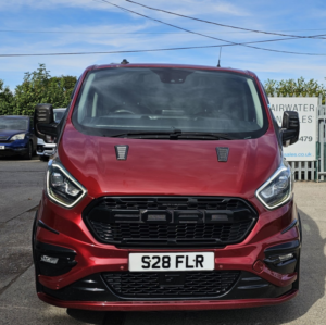 2022 Ford Transit Custom 2.0 Transit Custom Limited Van 320 L1 2.0l Ecoblue 185ps Fwd 6 Speed Automatic in Red — image 5