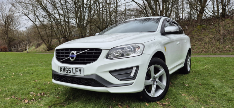 2015 Volvo Xc60 2.0 R-Design D4 in White — image 1