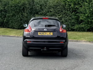 2013 Nissan Juke 1.6 Tekna SUV 5dr Petrol Manual Euro 5 (s/s) (117 Ps) in Multicolour — image 5