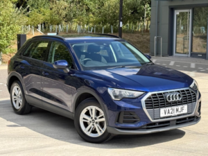2021 Audi Q3 1.5 Tfsi Cod 35 Technik S Tronic Euro 6 (s/s) 5dr in Blue — image 5