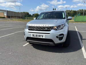 2018 Land Rover Discovery Sport 2.0 Td4 Se Tech Auto 4WD Euro 6 (s/s) 5dr in Silver — image 2