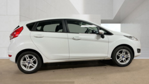 2013 Ford Fiesta 1.0t Ecoboost Zetec Hatchback 5dr Petrol Manual Euro 5 (s/s) (100 Ps) in White — image 5