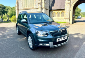 2015 Skoda Yeti 1.2 Tsi Se Outdoor DSG Euro 6 (s/s) 5dr in Grey — image 6