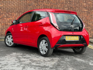 2015 Toyota Aygo 1.0 Vvt-I X-Pression X-Wave Euro 5 5dr Euro 5 in Red — image 4