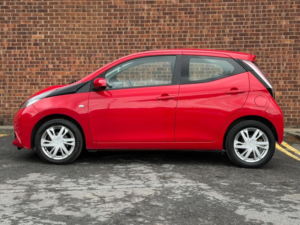 2015 Toyota Aygo 1.0 Vvt-I X-Pression X-Wave Euro 5 5dr Euro 5 in Red — image 6