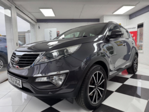2014 Kia Sportage 2.0 Crdi Kx-3 AWD Euro 5 5dr in Silver — image 3