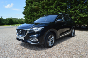 2022 MG MG Hs 1.5 T-Gdi Exclusive in Black — image 2