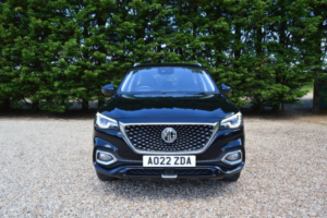 2022 MG MG Hs 1.5 T-Gdi Exclusive in Black — image 5