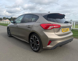 2019 Ford Focus 1.5 Ecoblue St-Line X Auto Euro 6 (s/s) 5dr in Silver — image 5