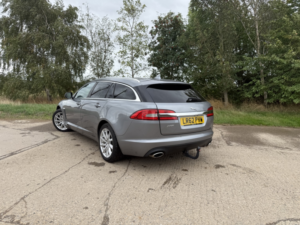 2012 Jaguar Xf 3.0 D V6 Premium Luxury in Grey — image 3