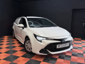 2023 Toyota Corolla 1.8 Vvt-H Car Derived Van 5dr Petrol Hybrid CVT Euro 6 (s/s) (140 Ps) in White — image 2