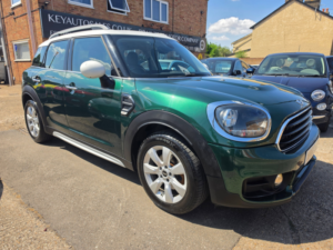 2018 MINI Countryman 1.5 Cooper SUV 5dr Petrol Manual Euro 6 (s/s) (136 Ps) in Green — image 2