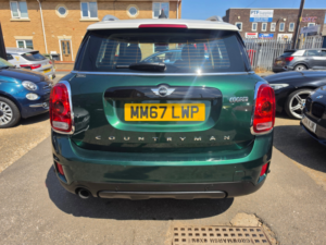 2018 MINI Countryman 1.5 Cooper SUV 5dr Petrol Manual Euro 6 (s/s) (136 Ps) in Green — image 5