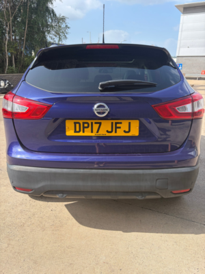 2017 Nissan Qashqai 1.5 Dci Tekna SUV 5dr Diesel Manual 2WD Euro 6 (s/s) (110 Ps) in Blue — image 4