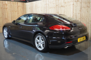 2014 Porsche Panamera 3.6 V6 in Black — image 4