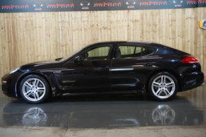 2014 Porsche Panamera 3.6 V6 in Black — image 6