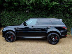 2018 Land Rover Range Rover Sport 2.0 Sd4 Hse in Black — image 6