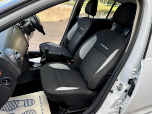 2015 Dacia Sandero Stepway 0.9 Stepway Laureate Tce 90 in White — image 6