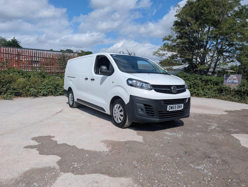 2020 Vauxhall Vivaro 1.5 Turbo D 2900 Dynamic L2 H1 Euro 6 (s/s) 6dr in White — image 1