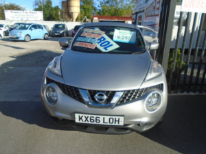 2016 Nissan Juke 1.2 Dig-T Acenta SUV 5dr Petrol Manual Euro 6 (s/s) (115 Ps) in Silver — image 2