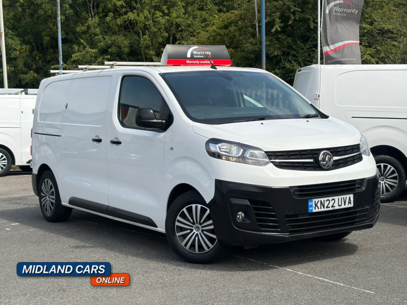 2022 Vauxhall Vivaro 1.5 Turbo D 2700 Dynamic in White — image 1