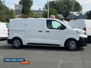 2022 Vauxhall Vivaro 1.5 Turbo D 2700 Dynamic in White — image 4