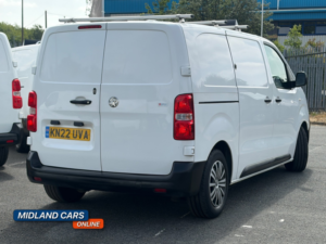 2022 Vauxhall Vivaro 1.5 Turbo D 2700 Dynamic in White — image 5