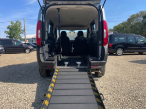 2017 Fiat Doblo Wav Wheelchair Accessible Vehicle 1.4 Doblo 1.4 16v 95hp Pop in Blue — image 6
