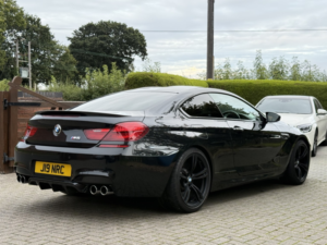 2012 BMW M6 4.4 V8 Dct Coupe in Black — image 2