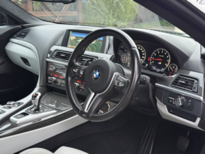 2012 BMW M6 4.4 V8 Dct Coupe in Black — image 3