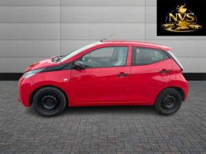 2016 Toyota Aygo 1.0 Vvt-I X in Red — image 4