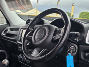 2015 Jeep Renegade 1.4t Multiairii Longitude SUV 5dr Petrol Manual Euro 6 (s/s) (140 Ps) in Black — image 2