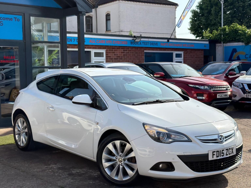 2015 Vauxhall Astra Gtc 2.0 Cdti Sri Euro 5 (s/s) 3dr in White — image 1